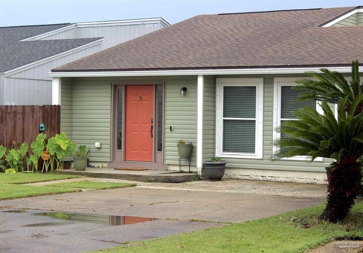 Property Photo: 3410 Carlotta St FL 32503