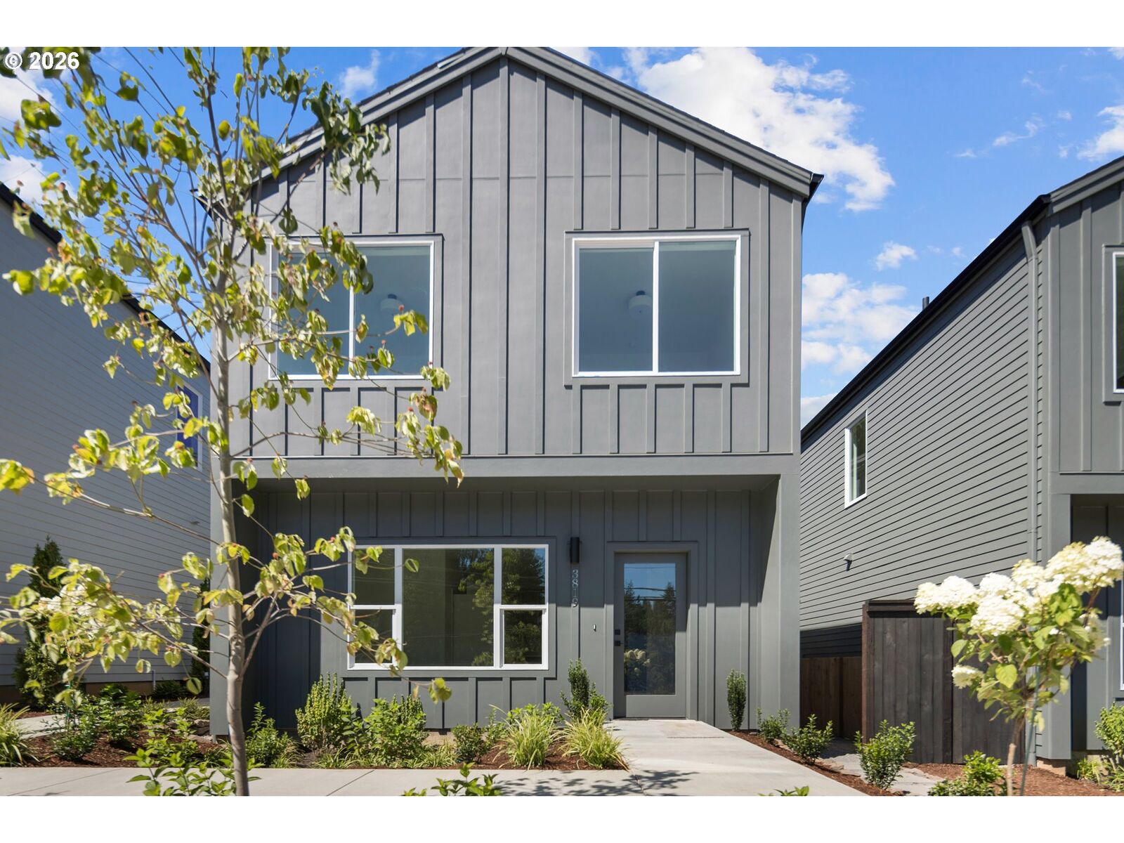 Property Photo: 3817 SW Pomona St OR 97219