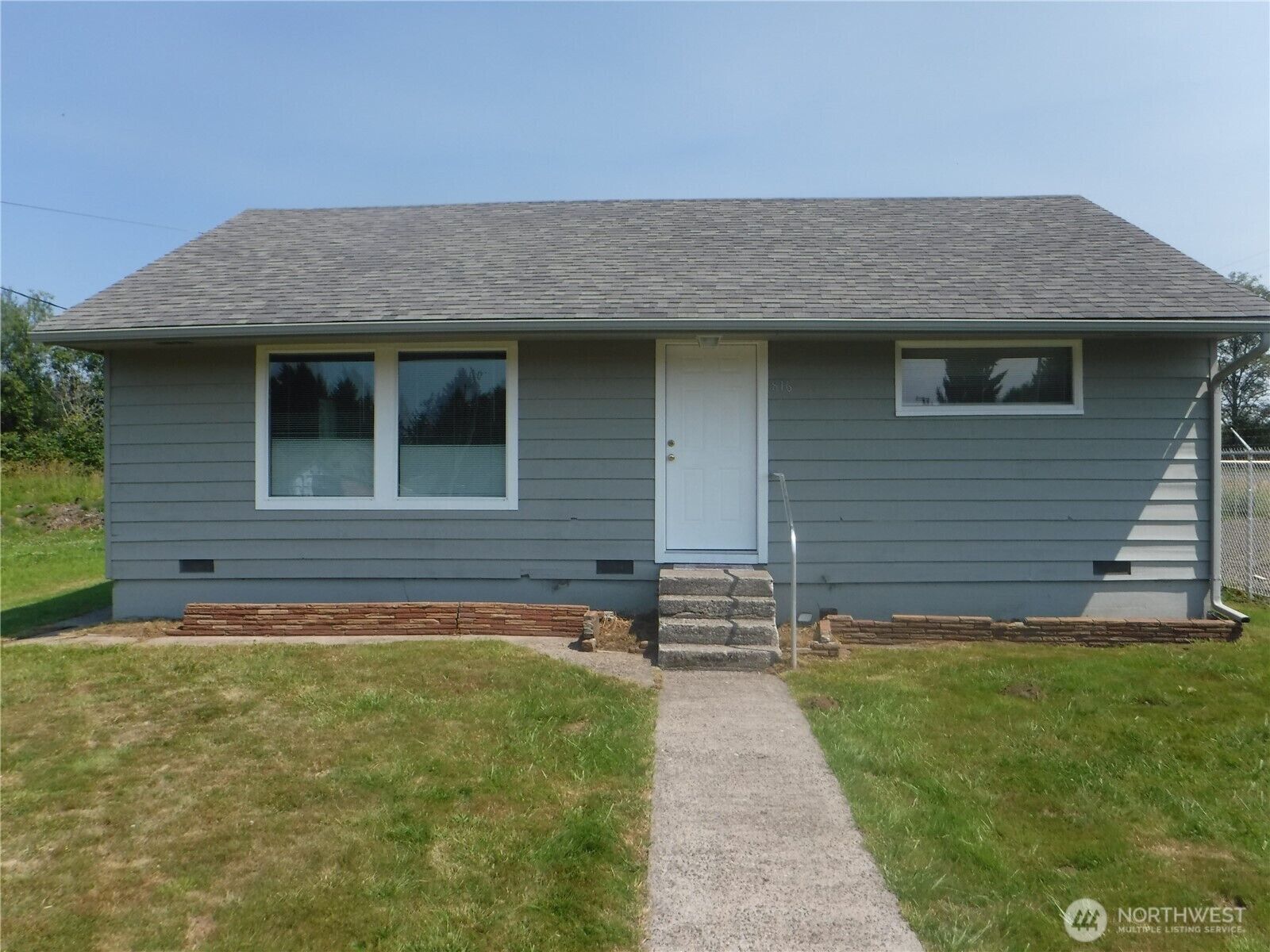 Property Photo:  816  Polk Street  WA 98520 