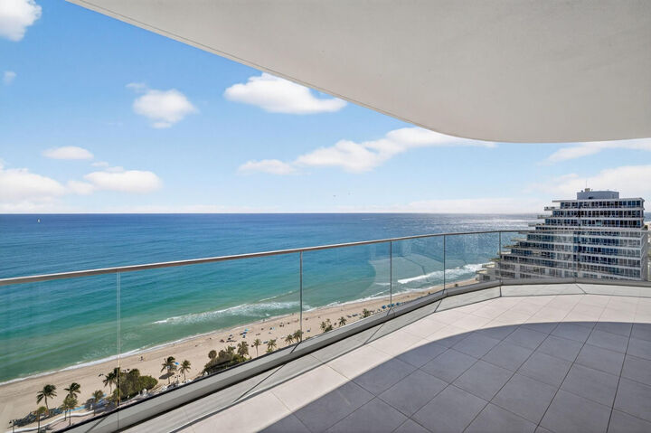 Property Photo: 153 N Seabreeze Boulevard 2202-S FL 33304