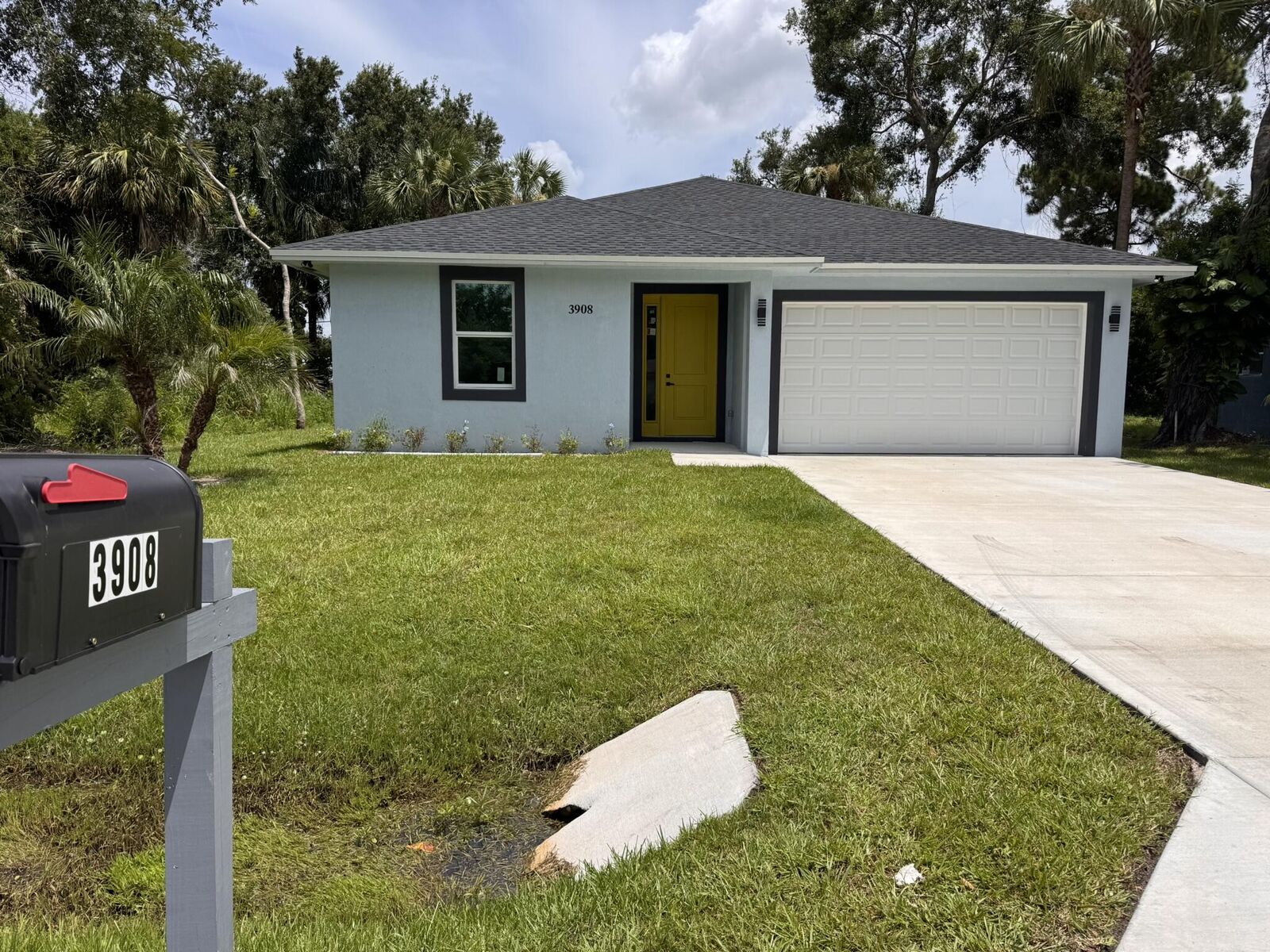 Property Photo:  3908 Avenue I  FL 34947 