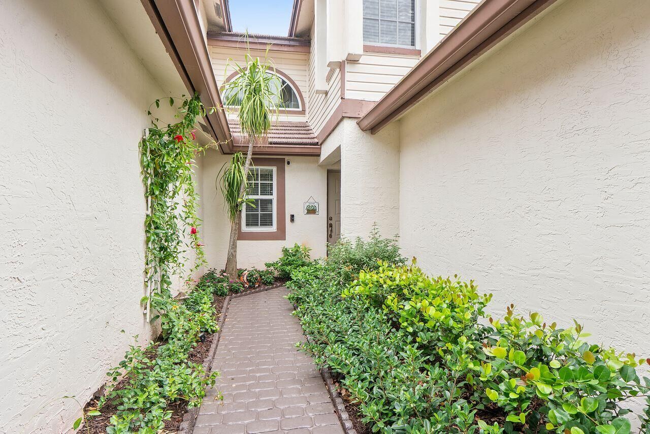 Property Photo: 11606 NW 19th Drive FL 33071