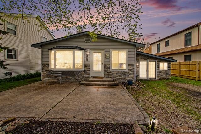 Property Photo: 1210 Sunrise Park Street MI 48843