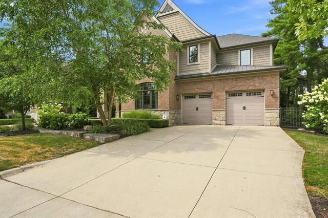 Property Photo: 1215 Manchester Road MI 48009