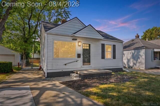 Property Photo: 20626 Ridgemont Road MI 48225
