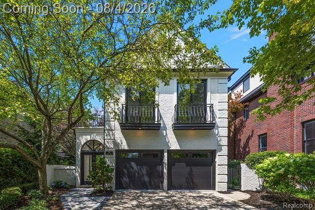 Property Photo:  596 Henrietta Street  MI 48009 