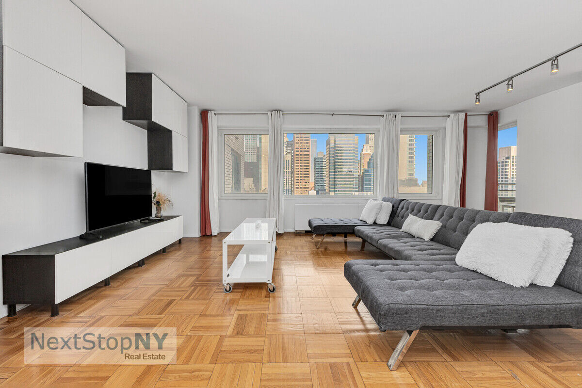 Property Photo:  303 E 57th Street 24E  NY 10022 