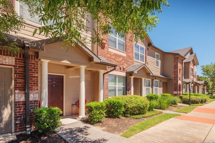 Property Photo: 12101 Dessau Rd 1406 TX 78754