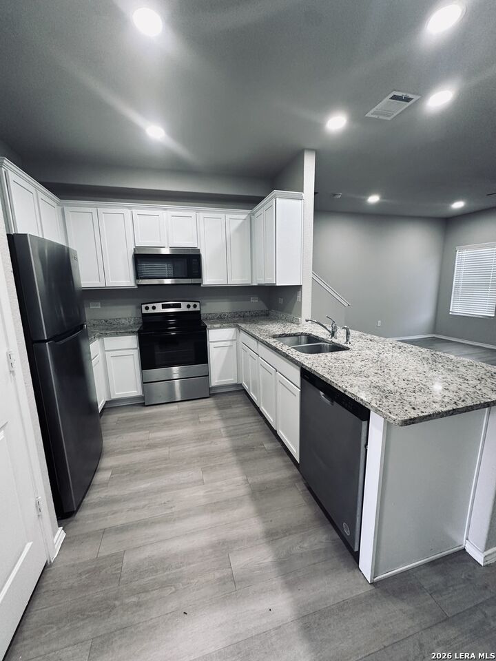 Property Photo:  7356 Misty Ridge Dr 8  TX 78109 