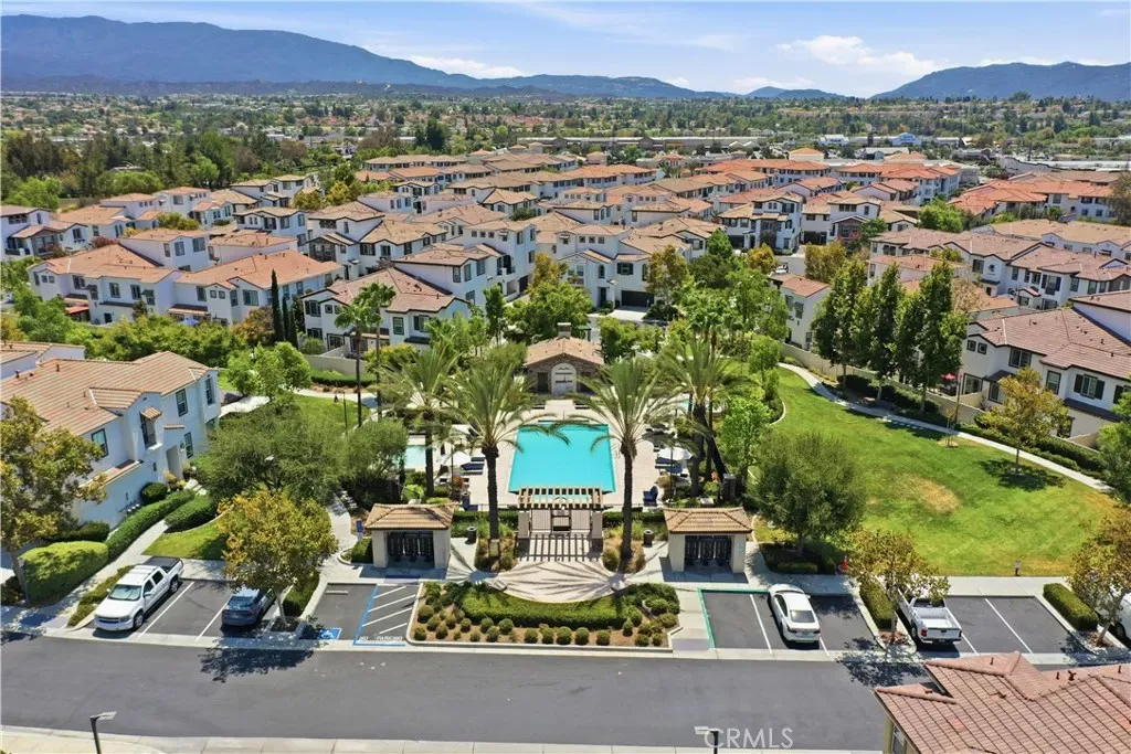 Property Photo: 31827 Calle Brio CA 92592