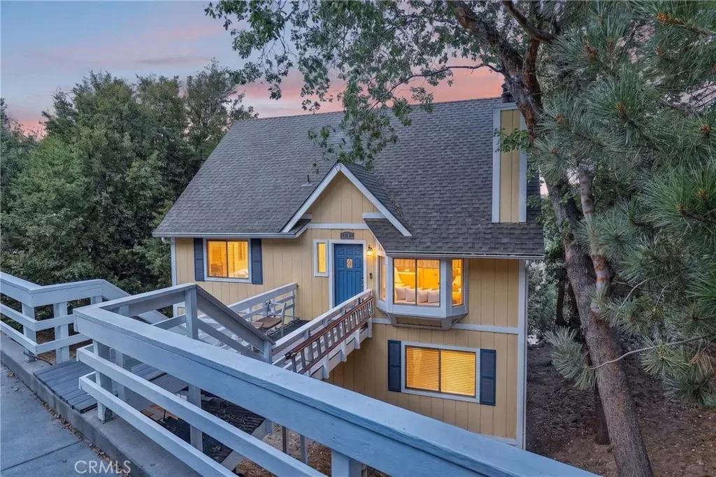 Property Photo: 1127 Yukon CA 92352