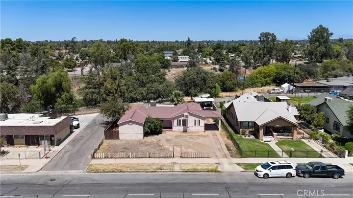 Property Photo: 410 Niles CA 93305