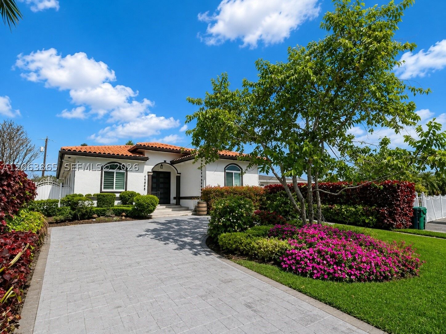 Property Photo:  11845 SW 3rd St  FL 33184 