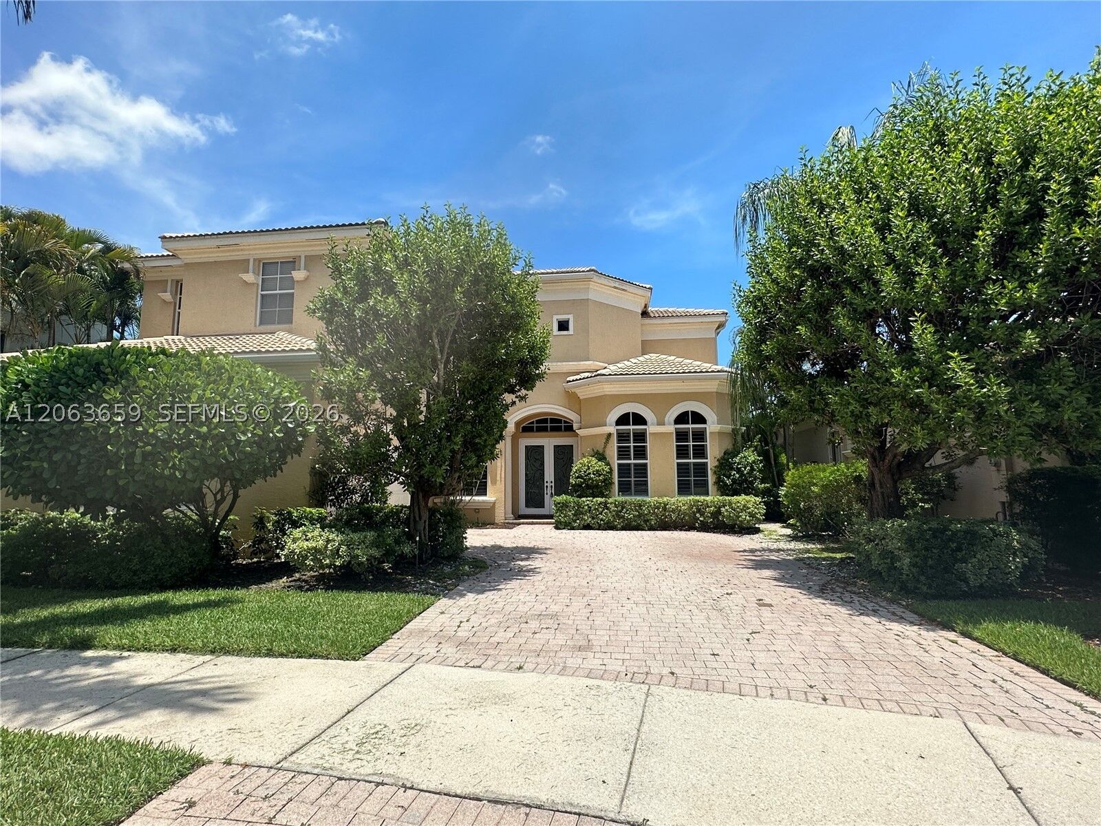 Property Photo:  138 Tranquilla Dr  FL 33418 