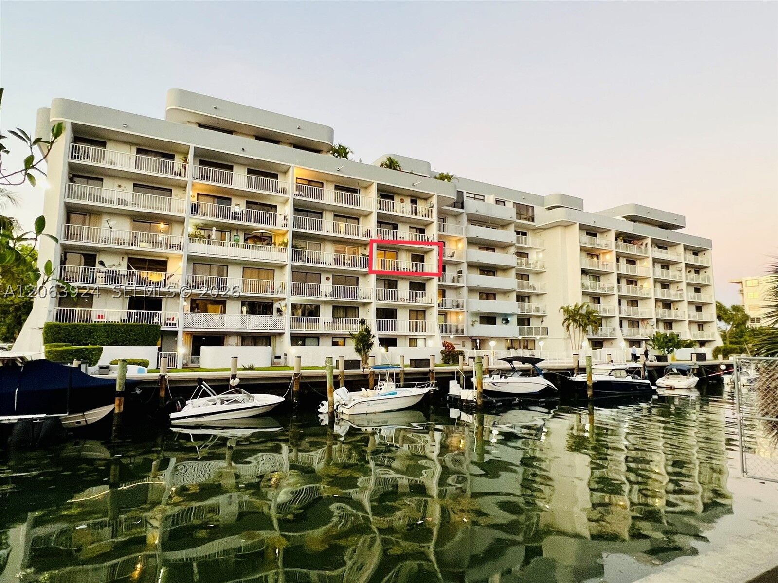 Property Photo: 1650 NE 115th St 408 FL 33181