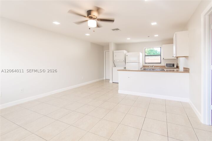 Property Photo: 1804 My Pl FL 33417