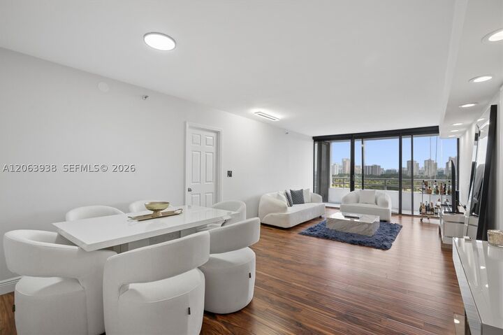 Property Photo: 20225 NE 34th Ct 1014 FL 33180