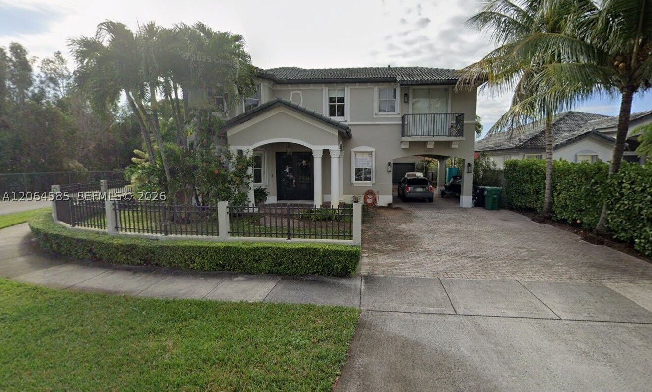 Property Photo:  14900 SW 10th St  FL 33194 