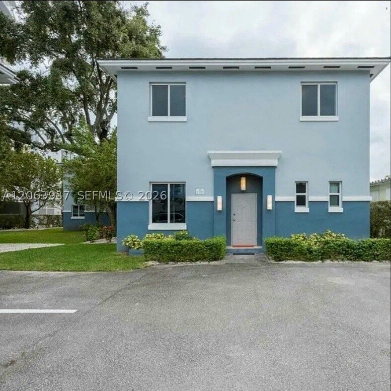 Property Photo: 2732 SW 26th St 2732 FL 33133