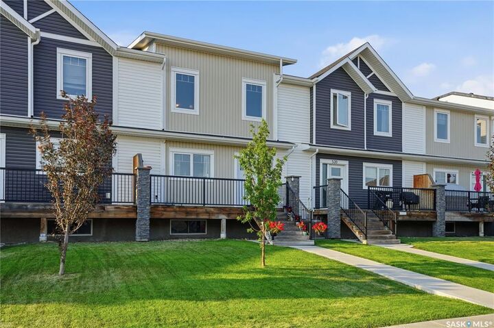 Property Photo: 516 Kloppenburg Crescent SK S7W 0X8