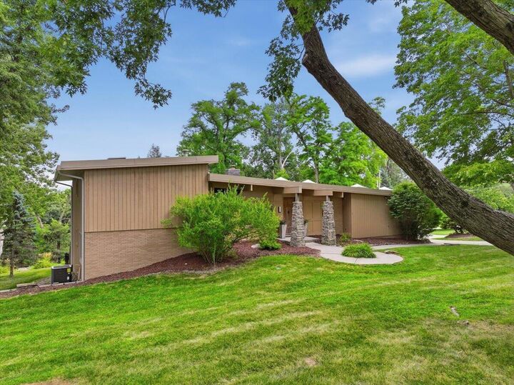 Property Photo: 6 Prairie Hills Lane IA 51503