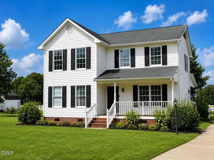 Property Photo: 105 Carriage Court NC 28334