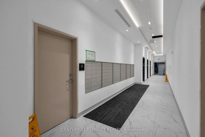 Property Photo:  33 Erie Avenue 1306  ON N3S 0K7 