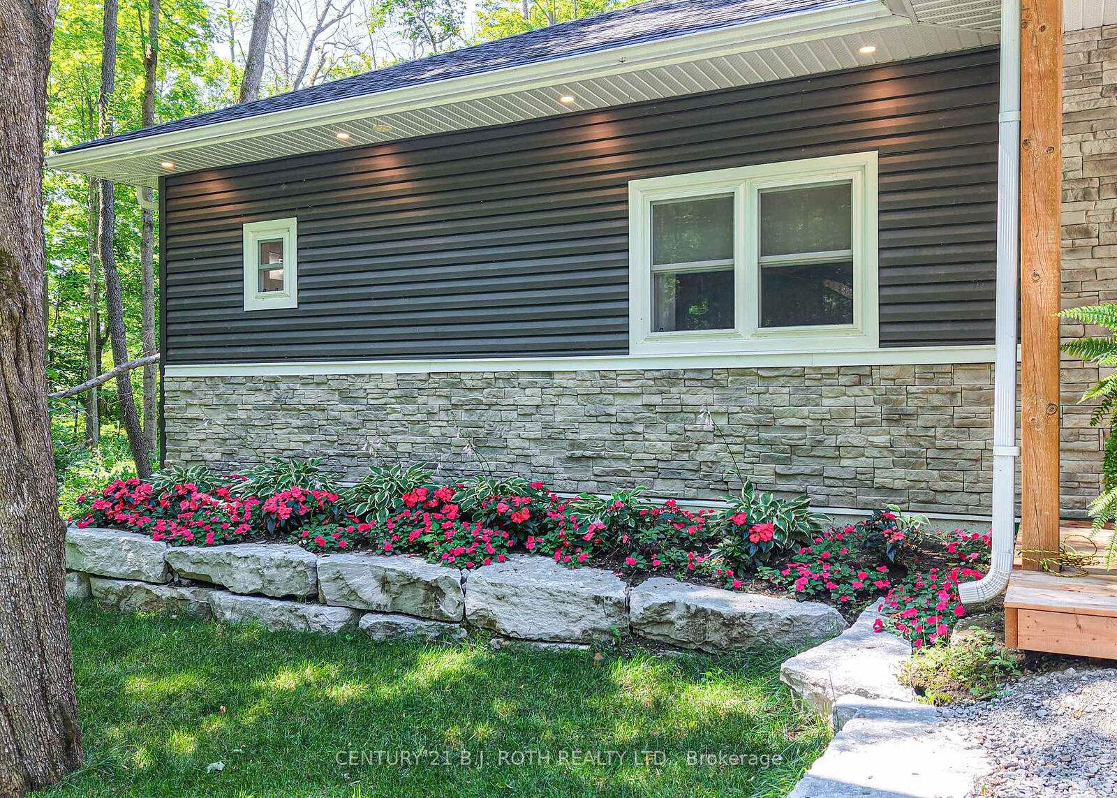 Property Photo: 1650 Trader Cowan Road ON L0K 1E0