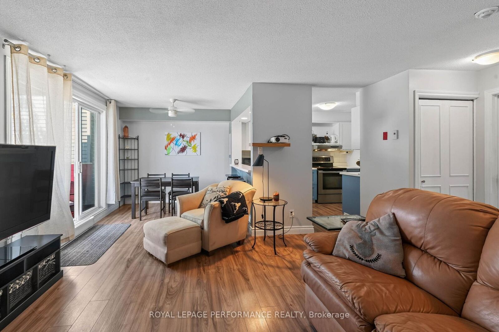 Property Photo:  1589 St Bernard Street 502  ON K1T 3H7 