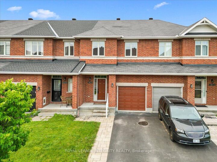 Property Photo: 1433 Comfrey Crescent ON K4A 0L8