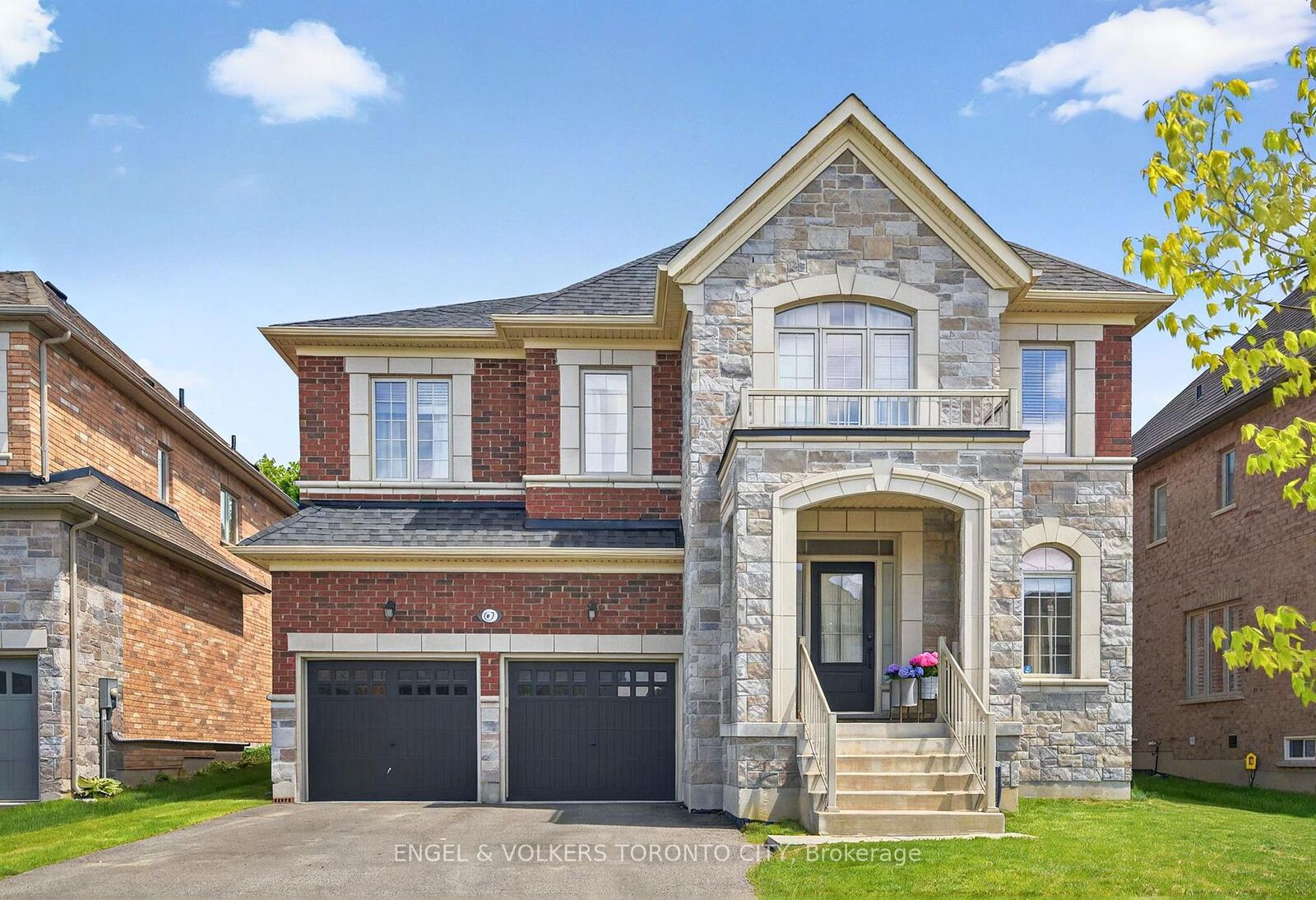 Property Photo: 67 Alf Neely Way ON L3Y 0C6