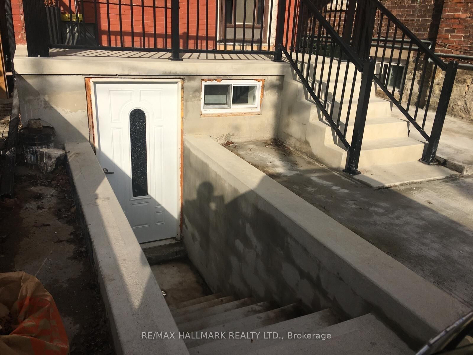 Property Photo:  102 Barton Avenue #Basement  ON M6G 1P6 