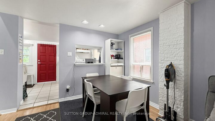 Property Photo:  75 Rockcliffe Boulevard  ON M6N 4R4 