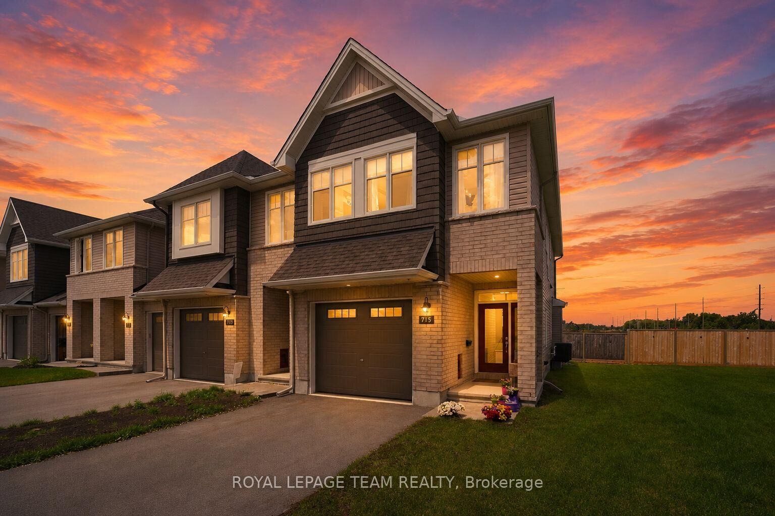Property Photo: 715 Maverick Crescent ON K2S 2X1