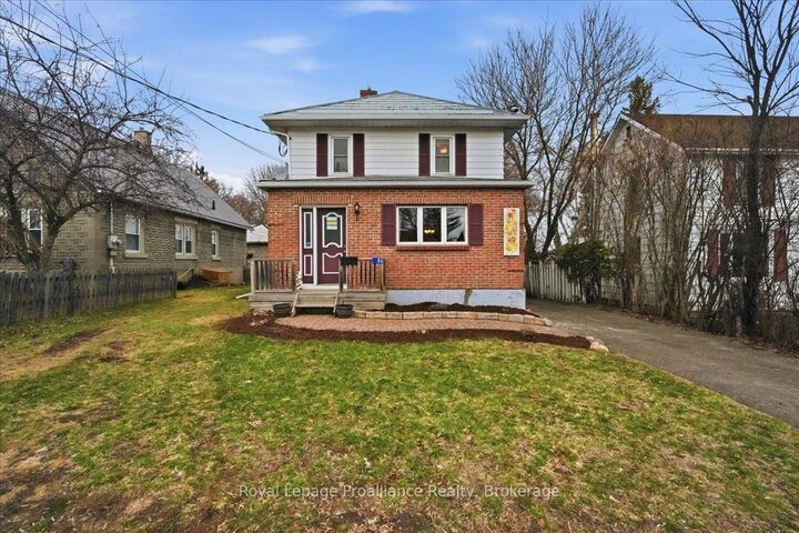 Property Photo: 46 Victoria Street ON K0K 2C0