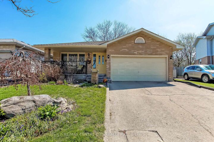 79 Ashley Crescent — photo 1