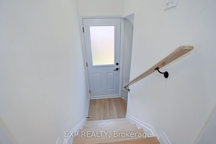 Property Photo:  36 Vauxhall Drive Bsmt  ON M1P 1P7 