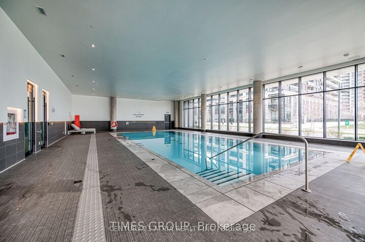Photo de la propriété:  18 Water Walk Drive 208  ON L3R 6L5 