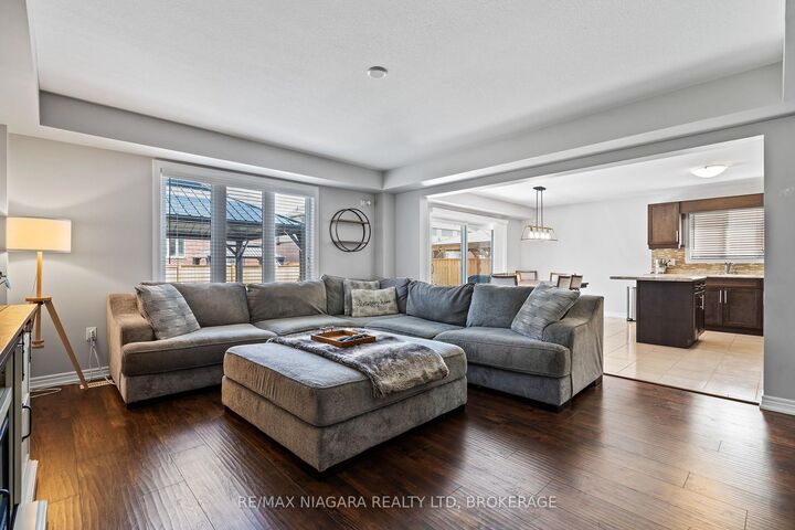 Property Photo:  7 Riley Avenue  ON L0S 1E6 