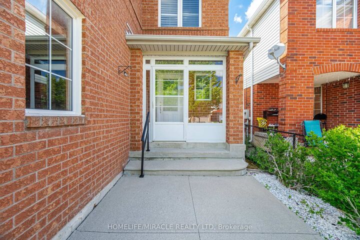 Property Photo: 31 Larkspur Road ON L6R 1W8