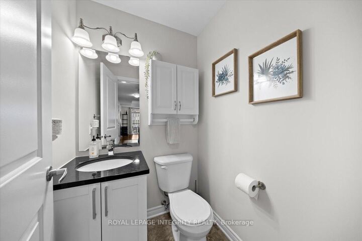 Property Photo:  100 Prestige Circle 5  ON K4A 0Y1 