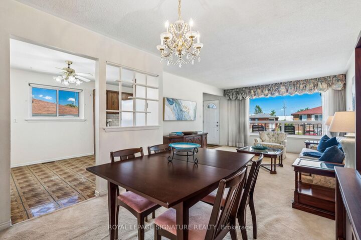 Property Photo:  171 Petworth Crescent  ON M1S 3M6 
