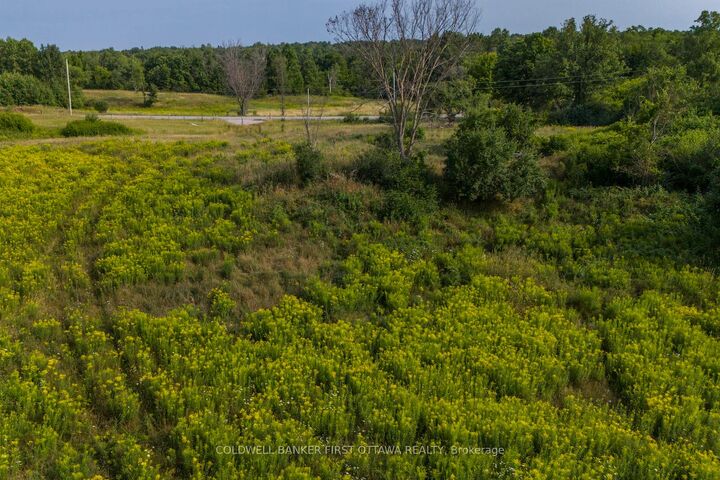 Property Photo: 816 Bennett Lake Road ON K0G 1A0