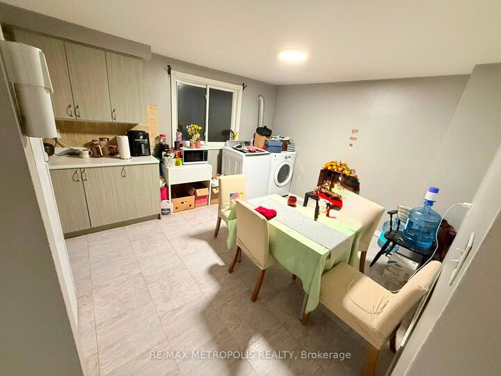 Property Photo: 152 Woodside Avenue Main ON N1S 3Y1
