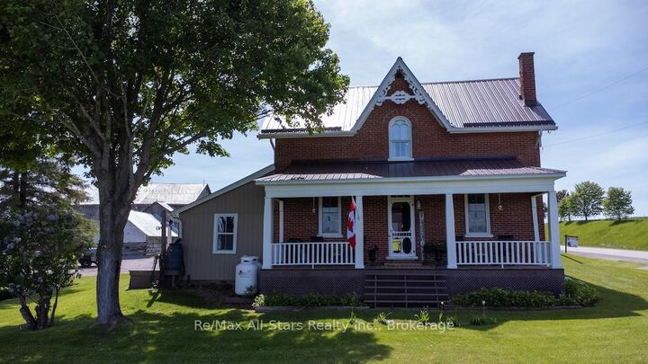 Property Photo:  402 Mount Horeb Road  ON K0L 2X0 