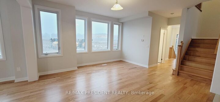 Property Photo:  93 Mackay Drive  ON N4T 0N8 