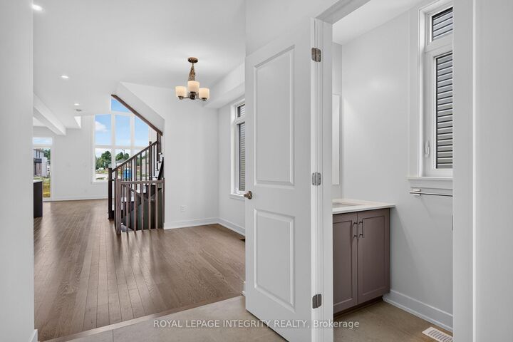 Property Photo:  1132 Spoor Street  ON K2K 1X7 