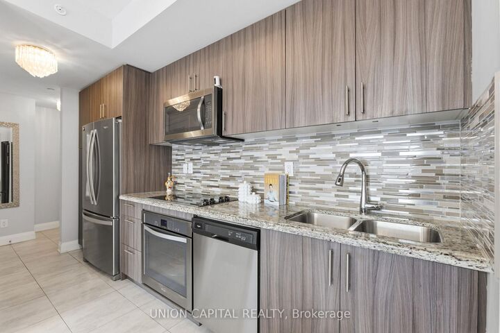 Property Photo: 112 Woodbridge Avenue 412 ON L4L 2S7