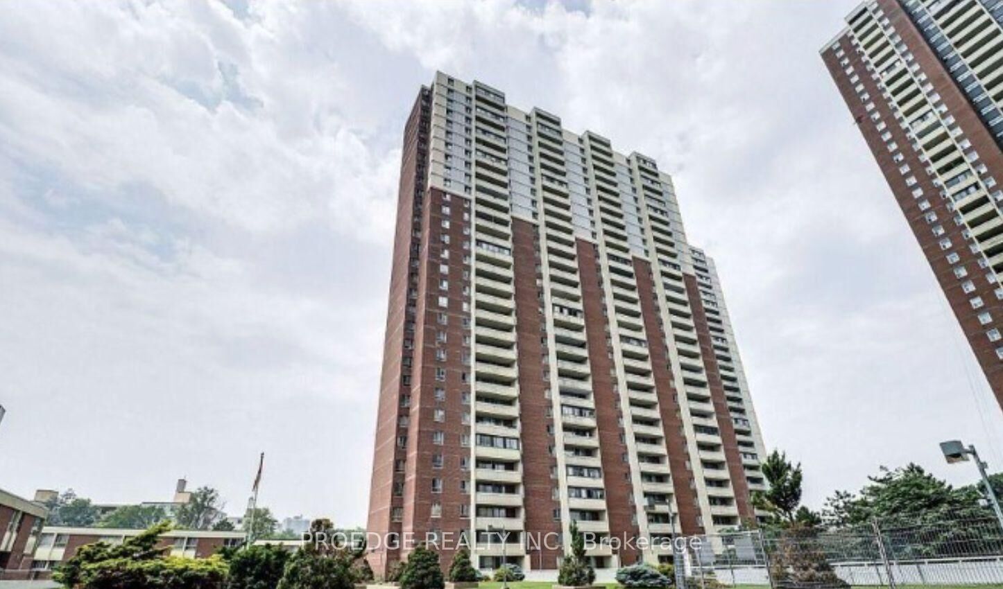 Property Photo:  5 Massey Square 102  ON M4C 5L6 