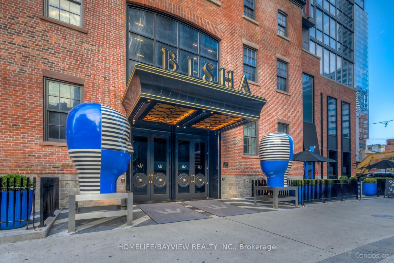 Property Photo: 88 Blue Jays Way 2906 ON M5V 0L7